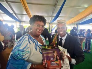 Ramiro Crawford con la primera Ministra de Barbados Mia Amor Mottley